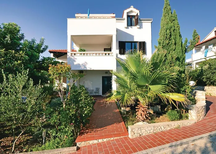 Gorgeous Home In Kanica